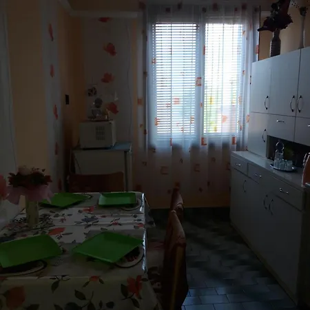 Liliapartman Appartamento Hajduboszormeny